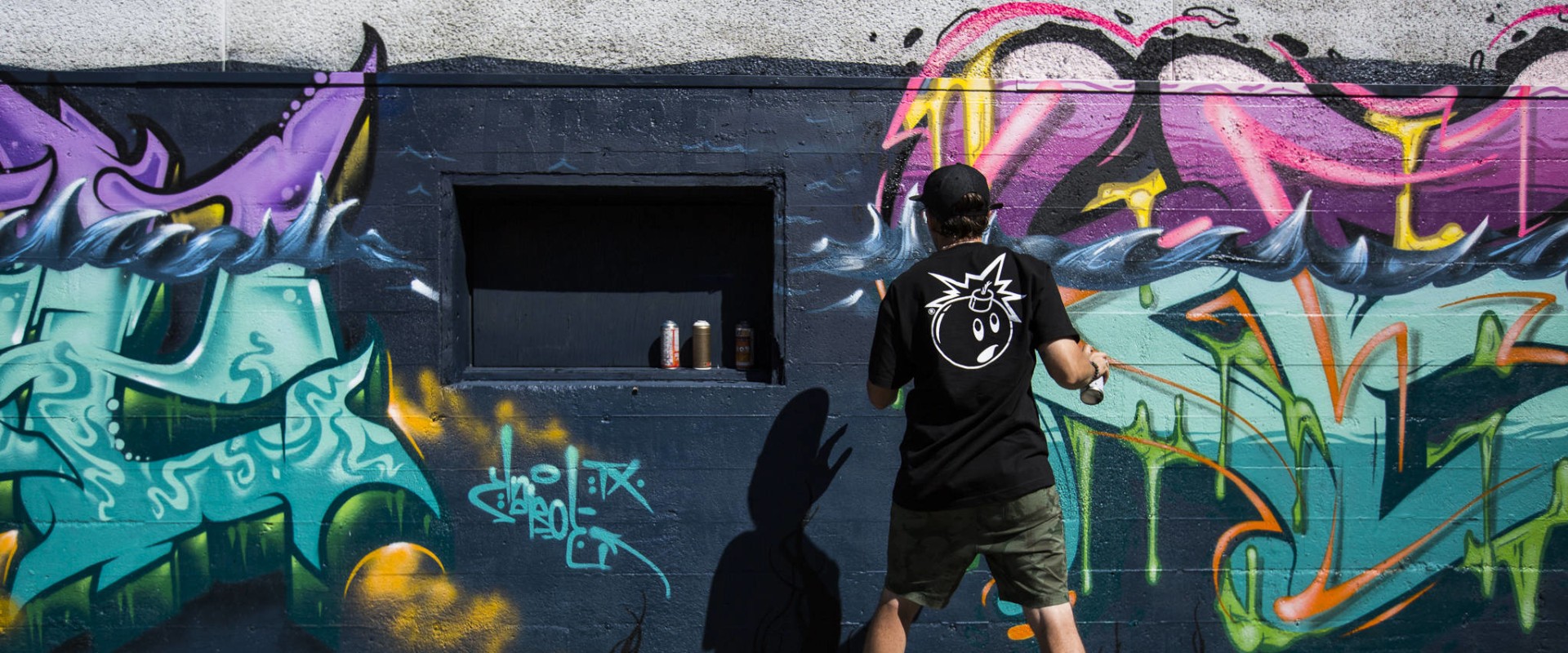 Are graffiti murals legal?